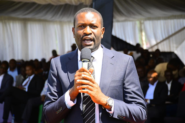 Senator SIFUNA accuses RUTO‘s government of overworking the opposition.